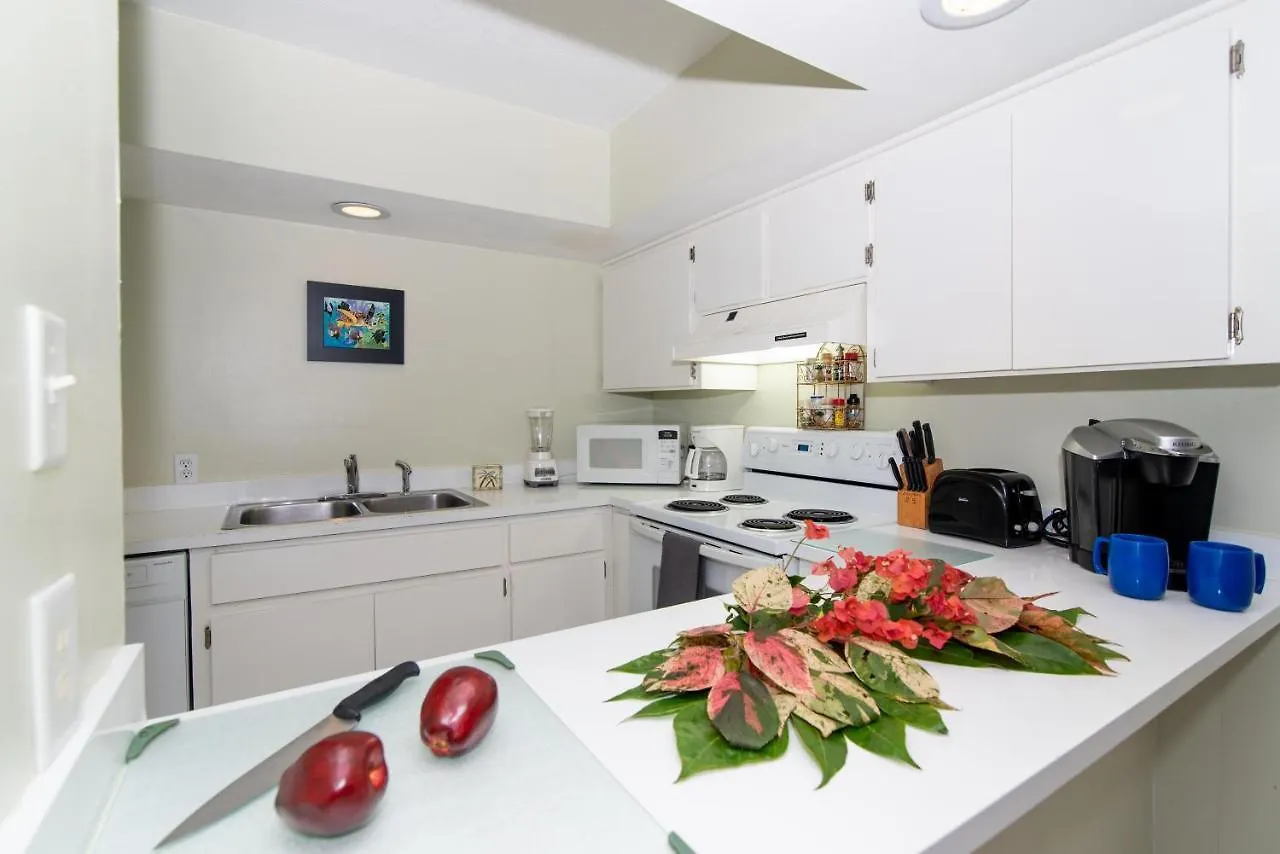 Cocoplum #5 Condo Τζώρτζταουν
